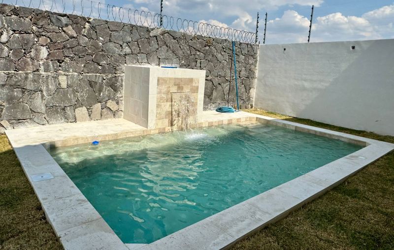 Alberca de la Promoción Especial de AquaAlbercas en León